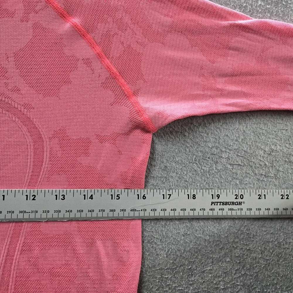 Lululemon Women Shirt 8 Pink Floral Swiftly Tech Activewear Crew Neck Pullover